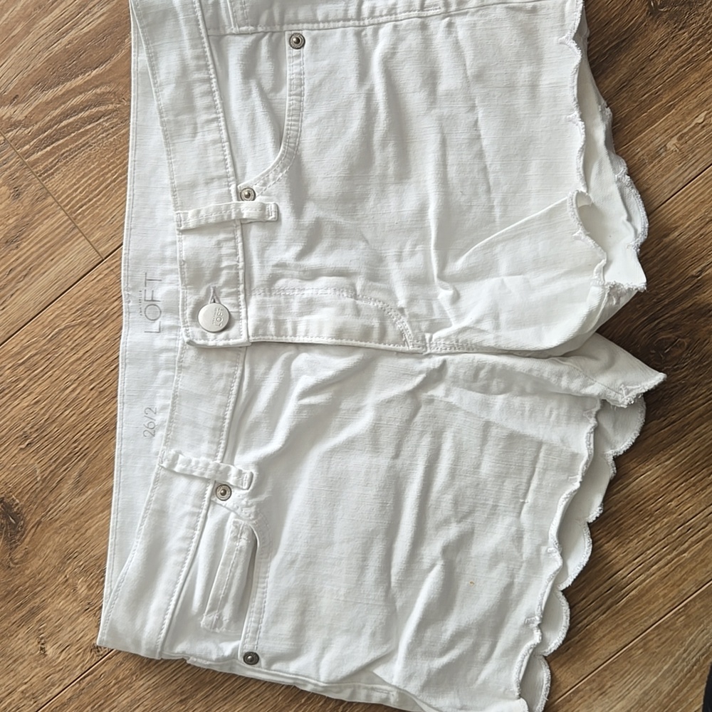 Ann Taylor Loft white denim shorts with scallop edges